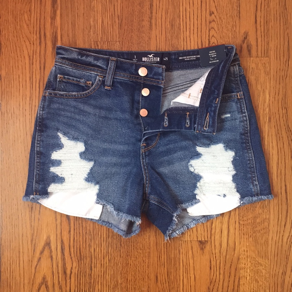 Hollister boyfriend distressed shorts